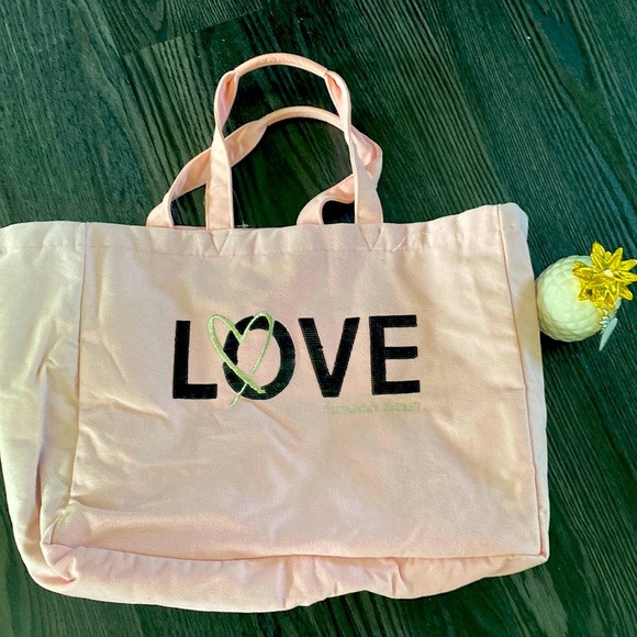 🍍VICTORIA SECRET BAG🍍23”Width, 16”depth🍍NWOT🍍E-2 - Picture 1 of 3